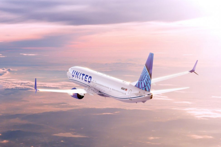 united airlines invest biofuel refinery